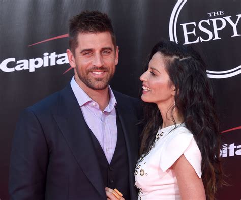 aaron rodgers feud with family